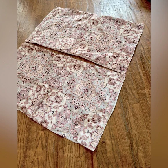 TAHARI King Size Pillow Shams - Velvet Neutral Chinoiserie Paisley Damask - Picture 8 of 13